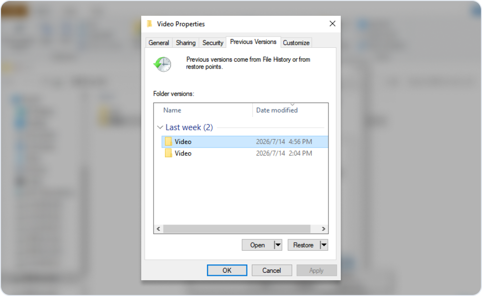 Pestaña Versiones anteriores en las propiedades de la carpeta de Windows